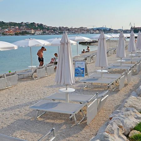 Apartments Branka Trogir Exterior foto