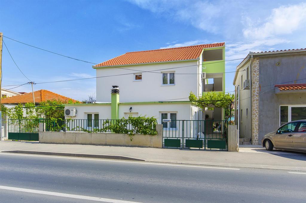 Apartments Branka Trogir Exterior foto