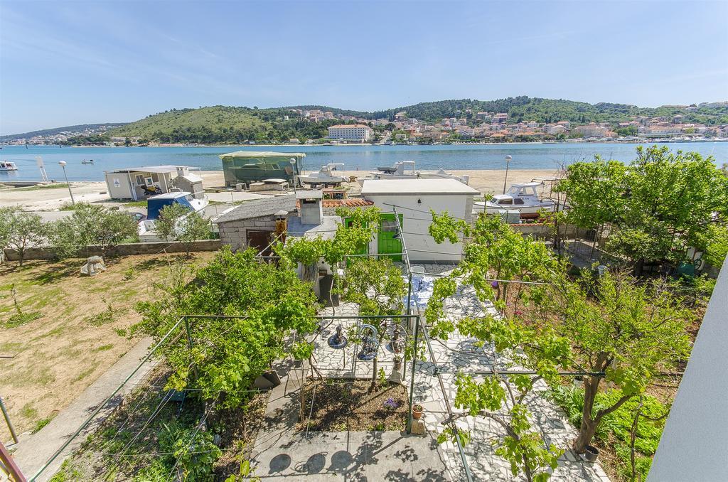 Apartments Branka Trogir Exterior foto