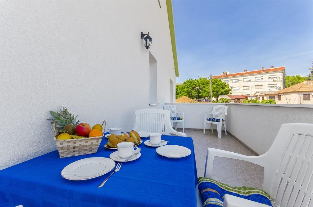 Apartments Branka Trogir Exterior foto