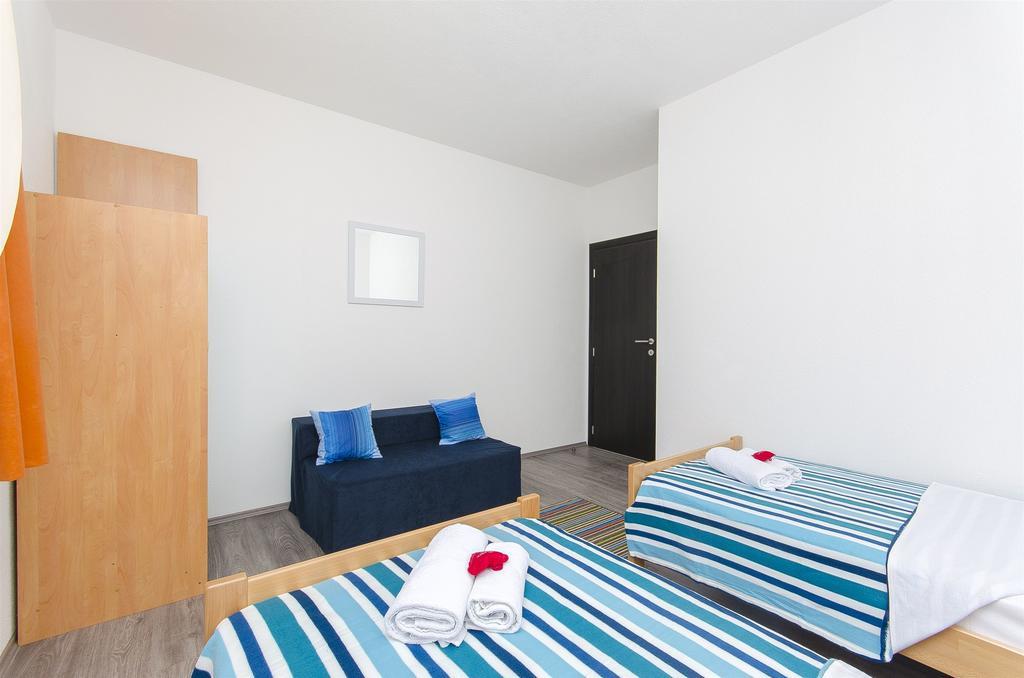 Apartments Branka Trogir Exterior foto